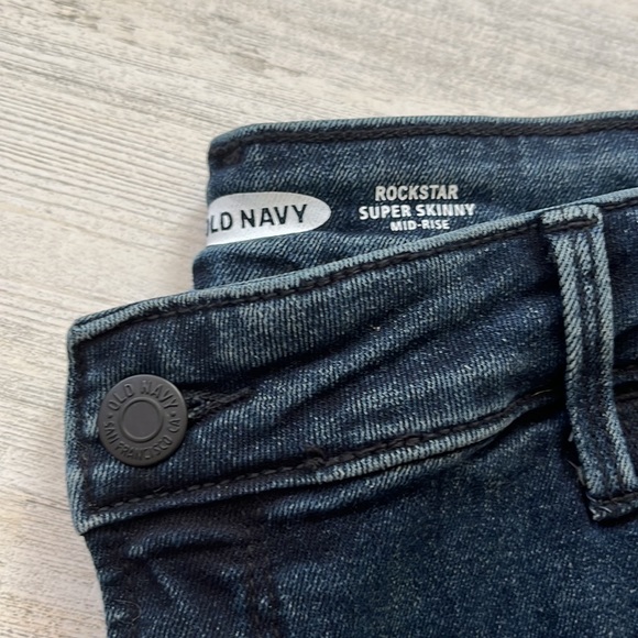 COPY - Mid-Rise Rockstar Super-Skinny Jeans - Picture 3 of 5